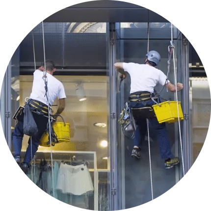 ניקוי חלונות בגובה